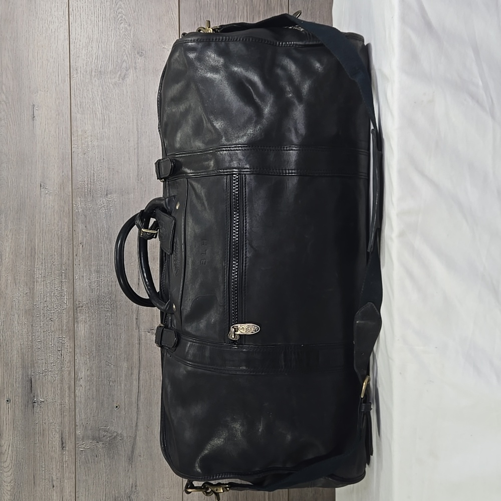Dakota Tumi Black Leather Duffle Bag Handbag Tote Satchel